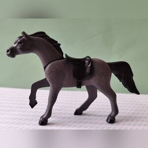 4/$20💥Playmobil horse toy figure